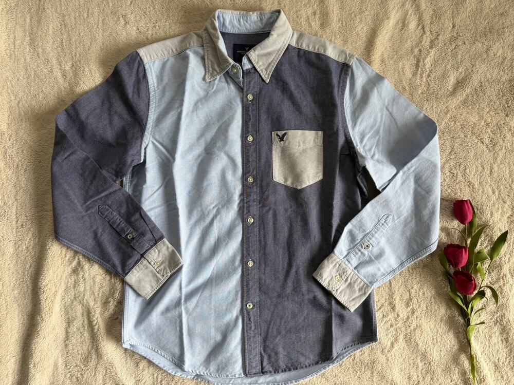 American Eagle Outfitters Denim Button Up Shirt Size M